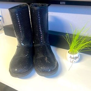 Girls black fur winter boots